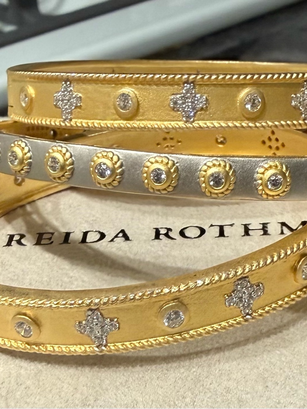 Freida ROTHMAN Wide Hinged Iconic Clovet Bangle